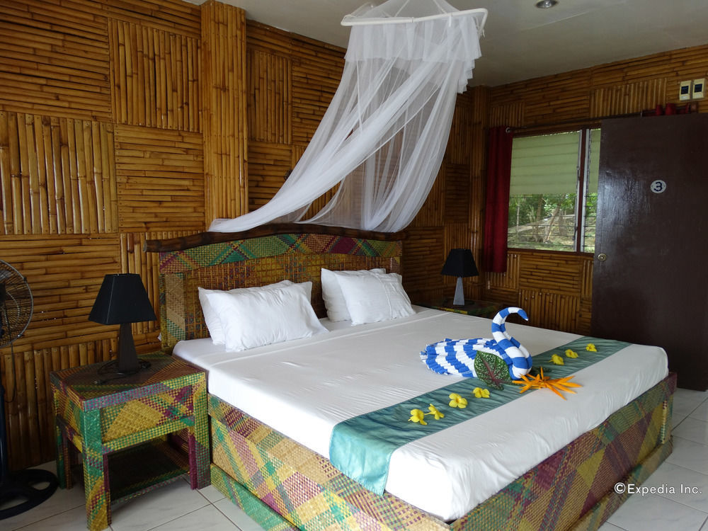 บลู สตาร์ ไดฟ์ รีสอร์ต Hotel อันดา ภายนอก รูปภาพ